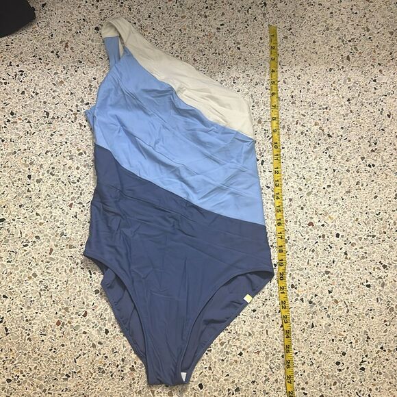 Summersalt Sidestroke blue white color block one piece swim suit 8 - Picture 6 of 8